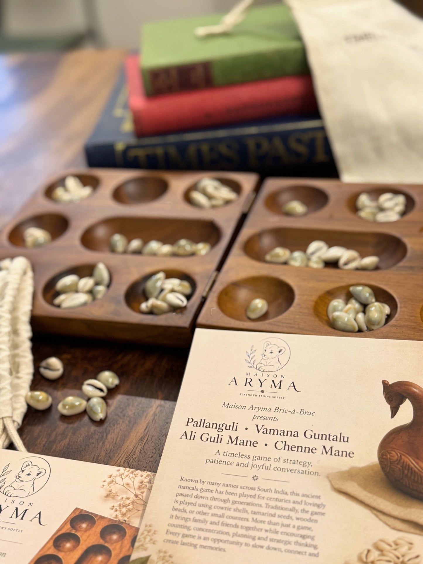 Pallanguli / Vamana Guntalu / Aliguli Mane / Mancala